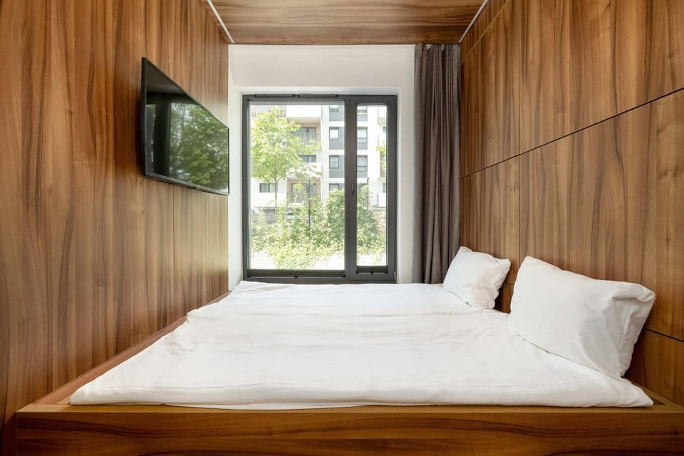 Bed, TV and multimedia