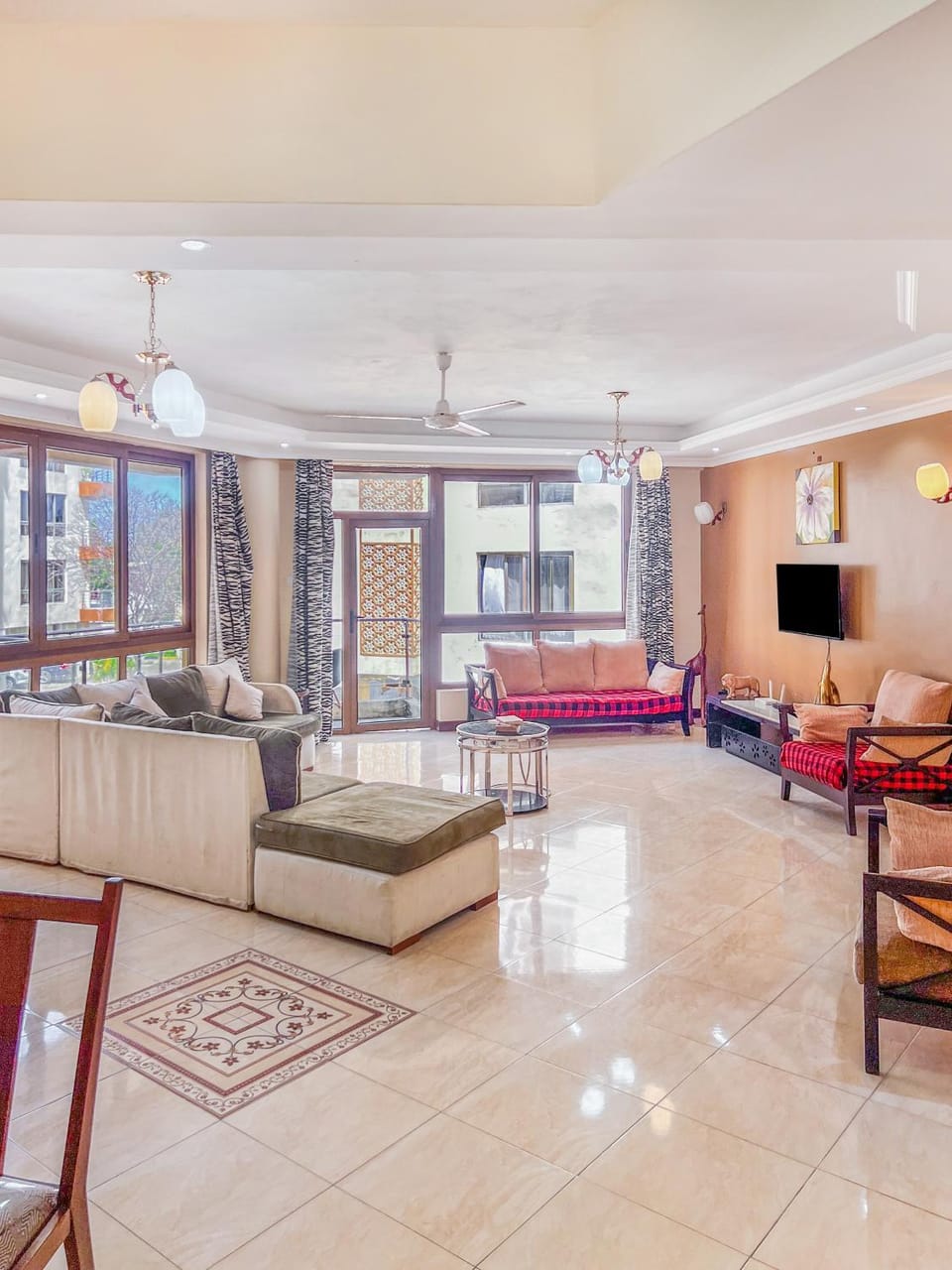 Communal lounge/ TV room, TV and multimedia, Living room, Photo of the whole room, Seating area