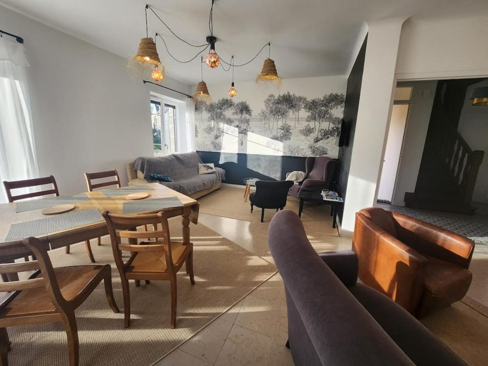 Saint Much Much- 6 People House in Brittany