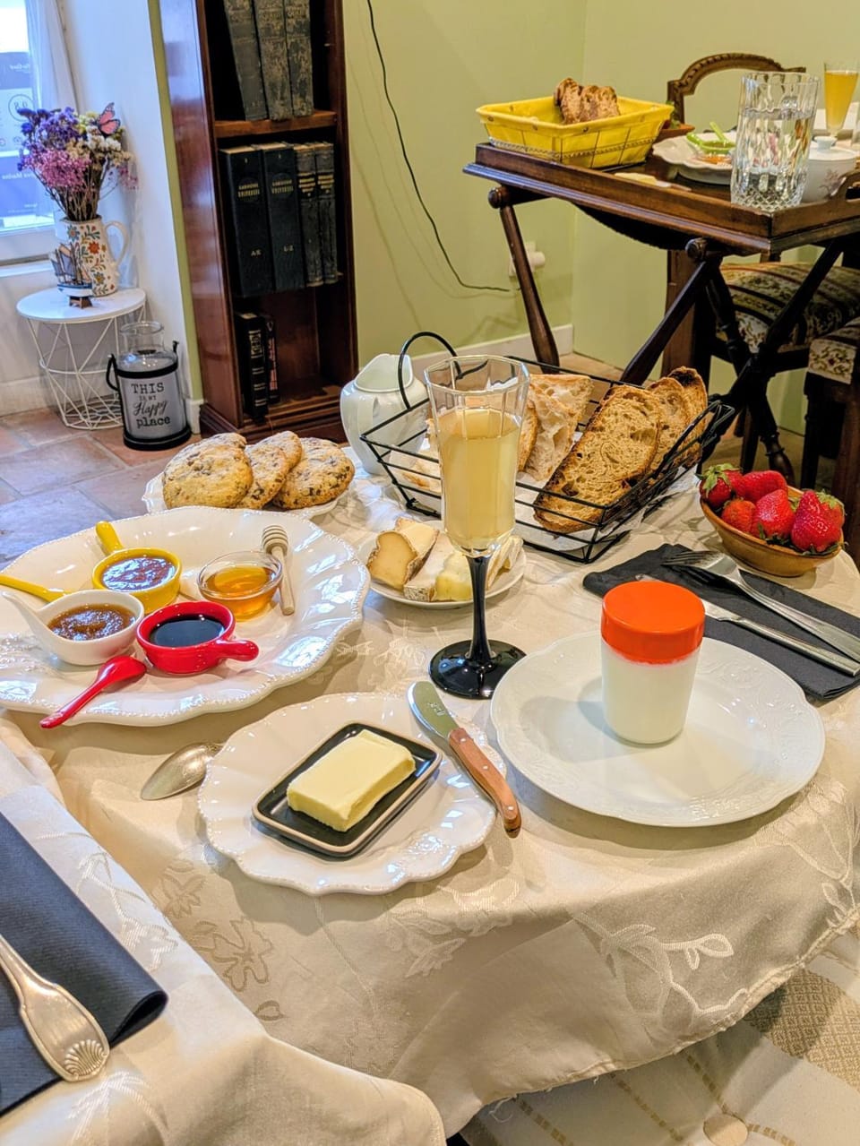 Coffee/tea facilities, Dining area, Meals, Breakfast, Continental breakfast, toaster