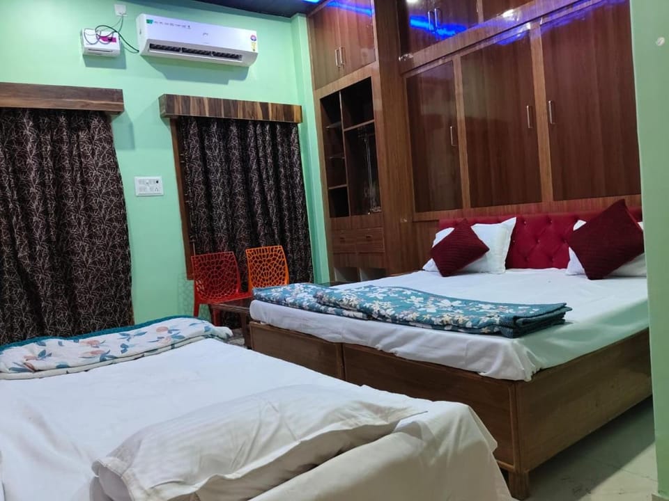 Bed, Bedroom, air conditioner