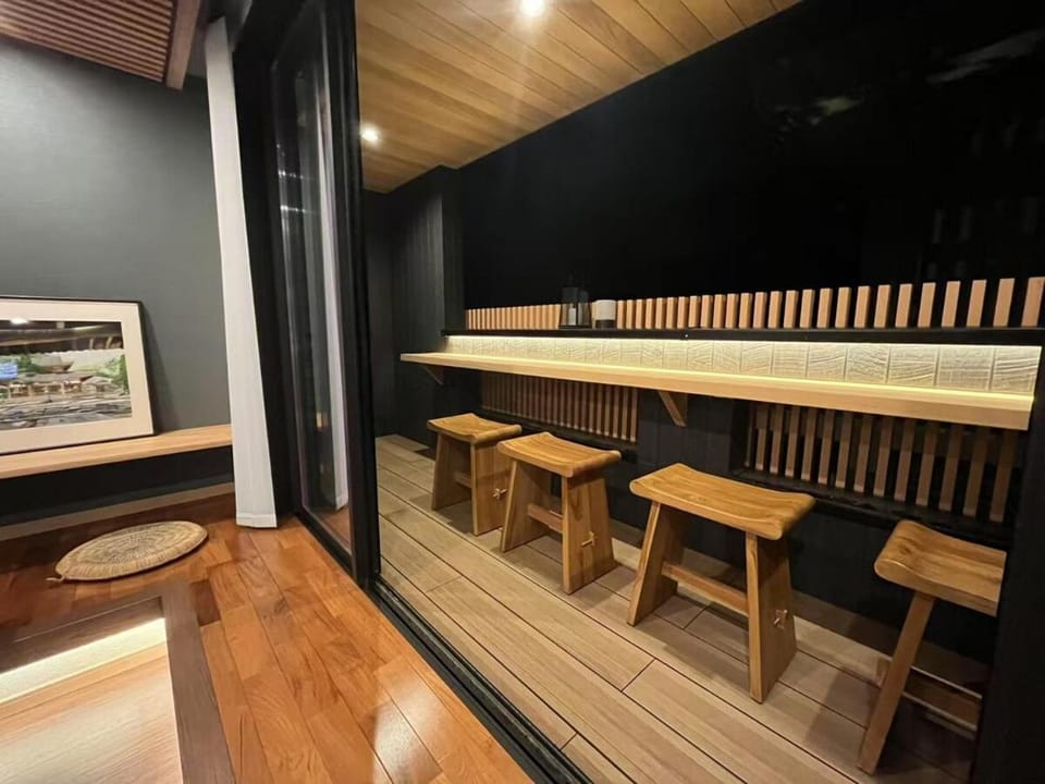 Balcony/Terrace, Balcony/Terrace