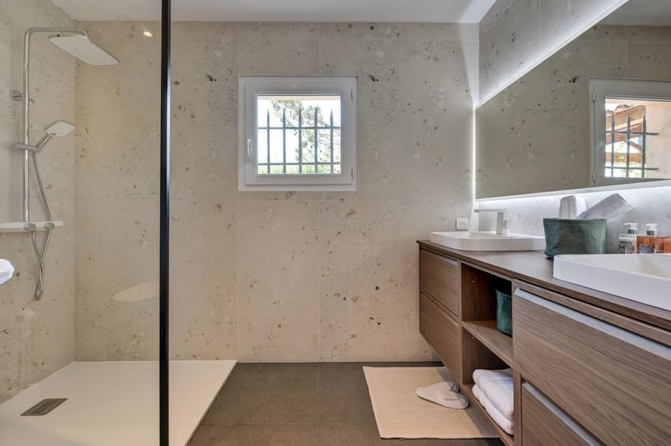 La Villa KEF - Domaine & Golf de Pont Royal Bed and Breakfast in Mallemort