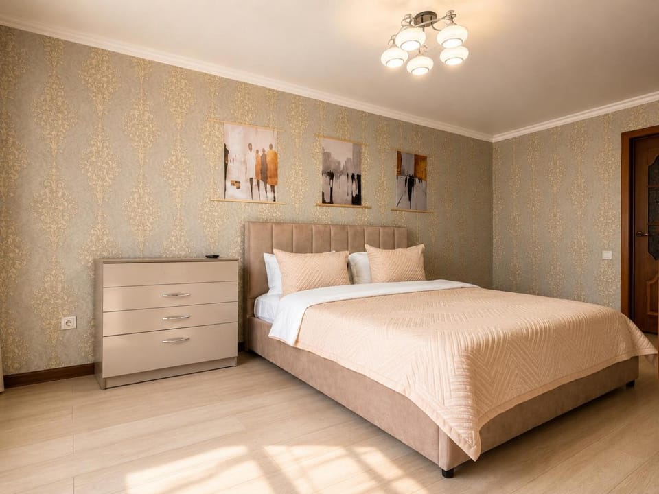 Квартира Светлая 2-к рядом с Аэровокзалом Apartment in Almaty