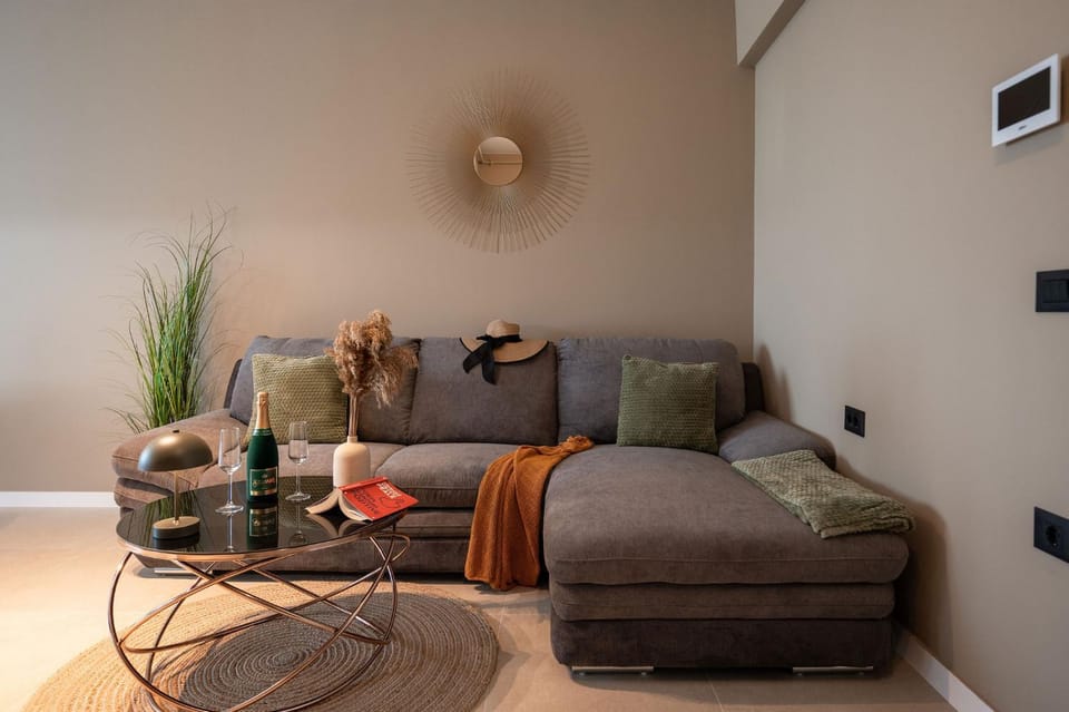 Topaz 103 Apartment in Odyssey Spa&Pool-parking Apartment in Constanța County