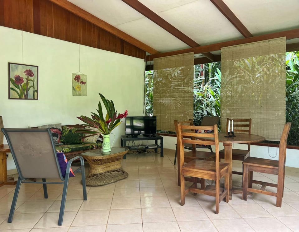 Los Delfines Lodge House in Panama