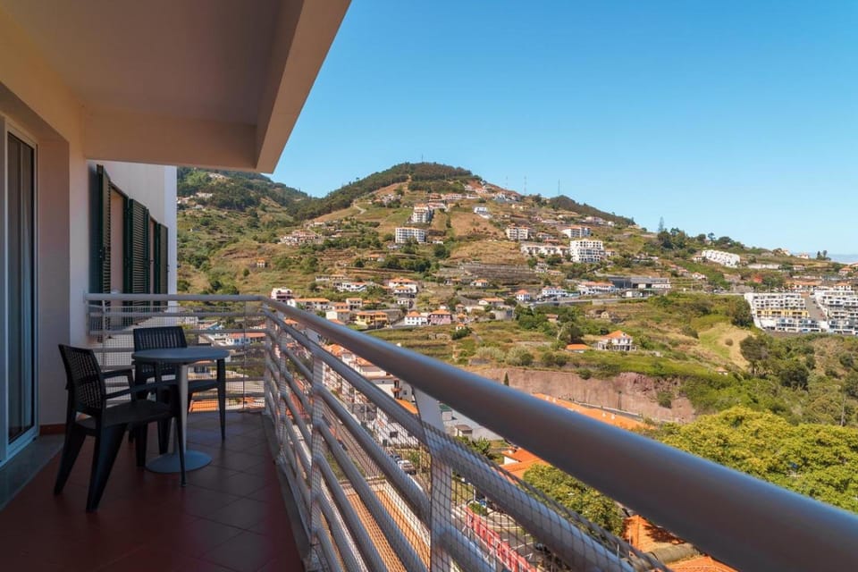 GuestReady - Caniço city view Apartment in Caniço