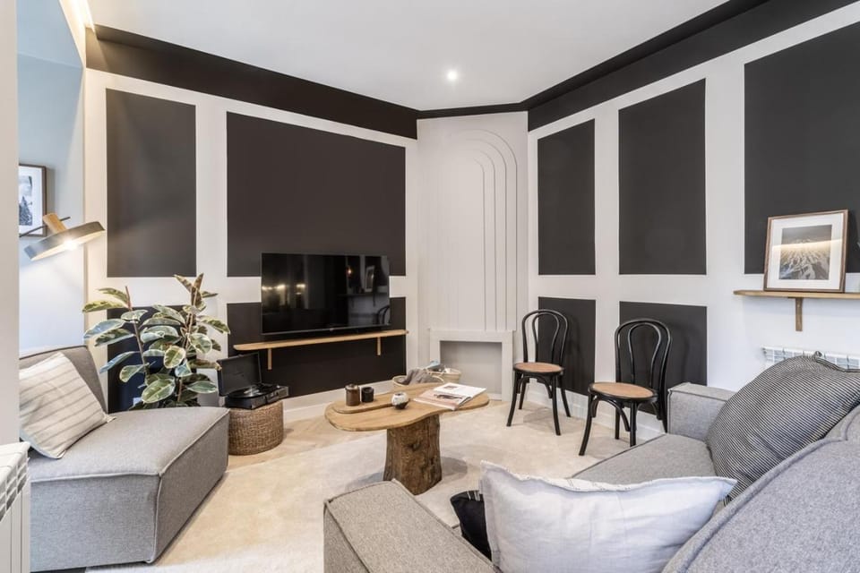 Darro - 4 bedrooms in Trafalgar Apartment in Centro