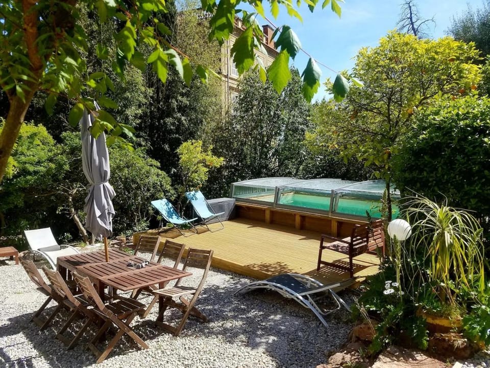 Cottage with swimming pool House in Hyères