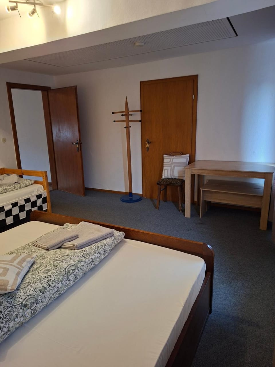 Royal Guest House Apartment Apartment in Mönchengladbach
