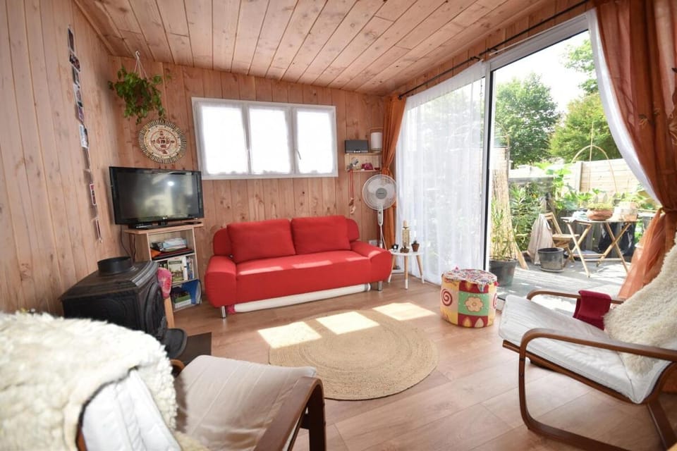 Deux studios bois terrasse jardin bassin et océan House in Biganos