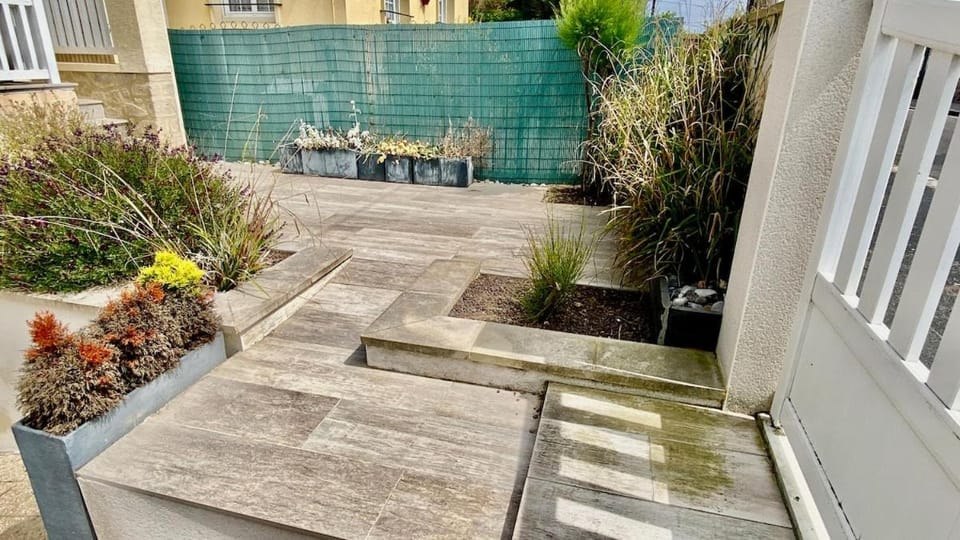 Garden, Balcony/Terrace