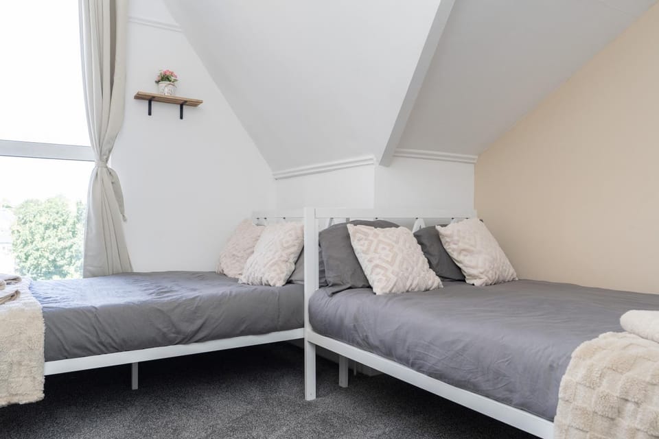Open Mind Property - FOUR Guests apartment Apartment in Portsmouth
