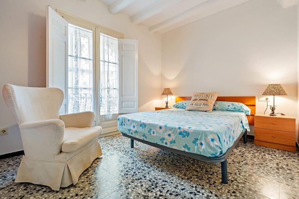 Property building, Living room, Bedroom