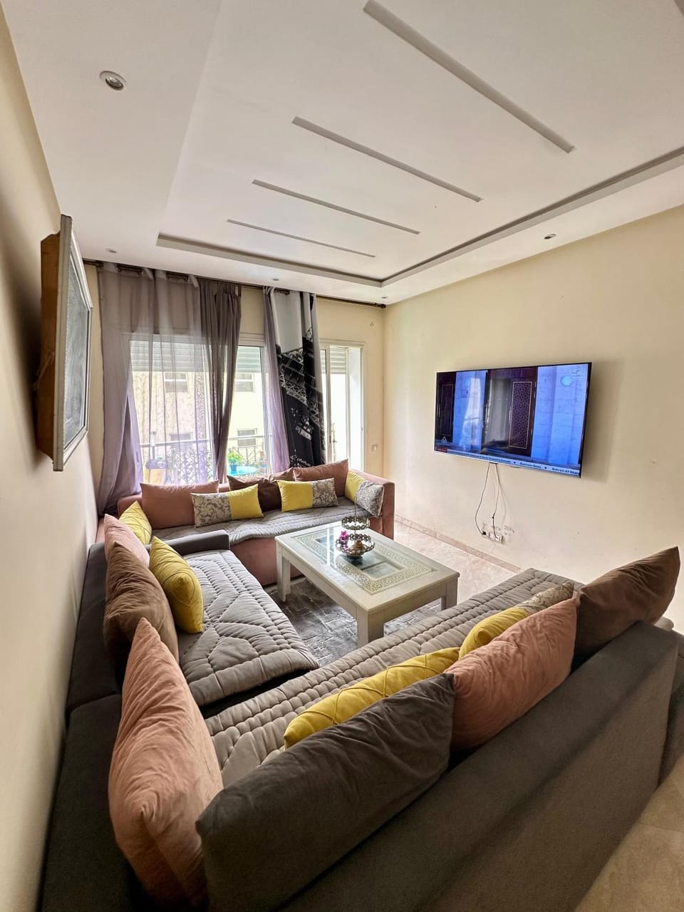 Communal lounge/ TV room, TV and multimedia, Living room, Seating area