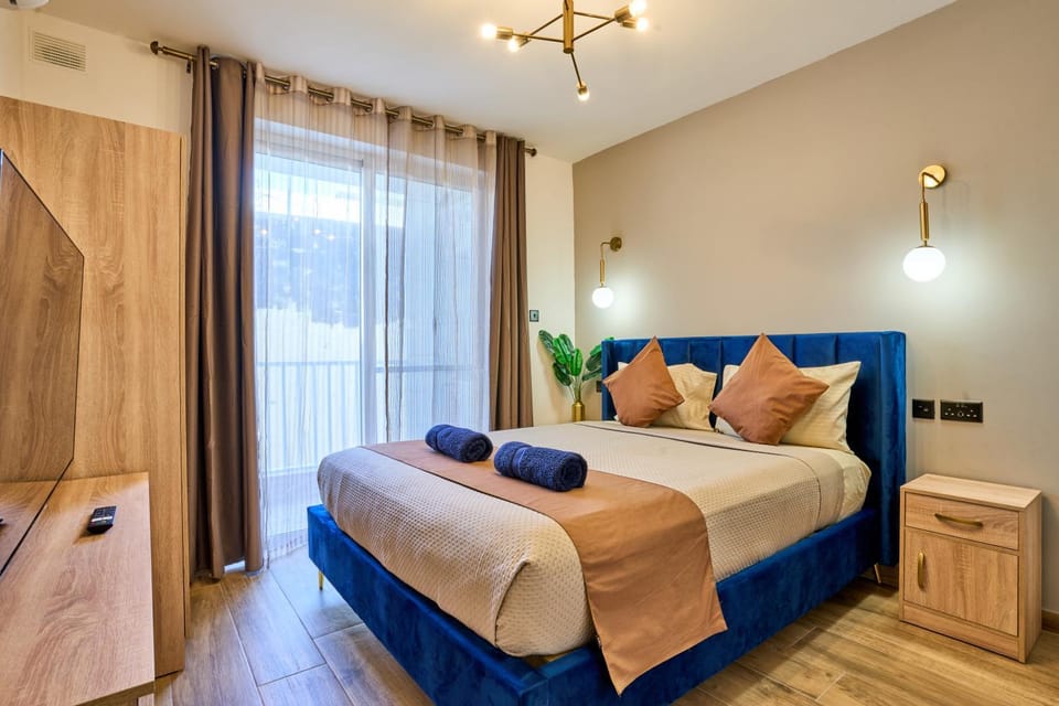 LotusEscape Modern Apartment, 7 Minutes Walk to Promenade St Pauls Bay Apartment in Saint Paul's Bay