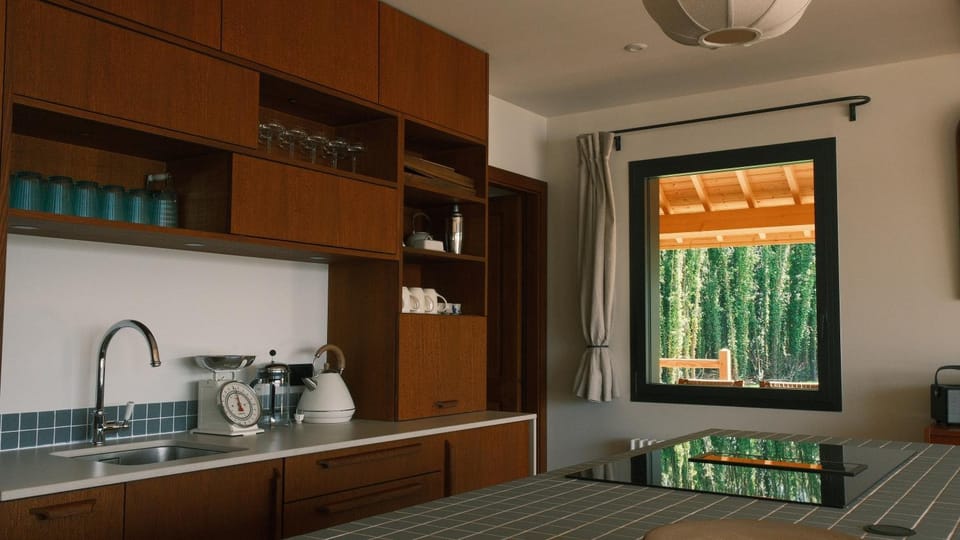 Coffee/tea facilities, Kitchen or kitchenette, pet friendly