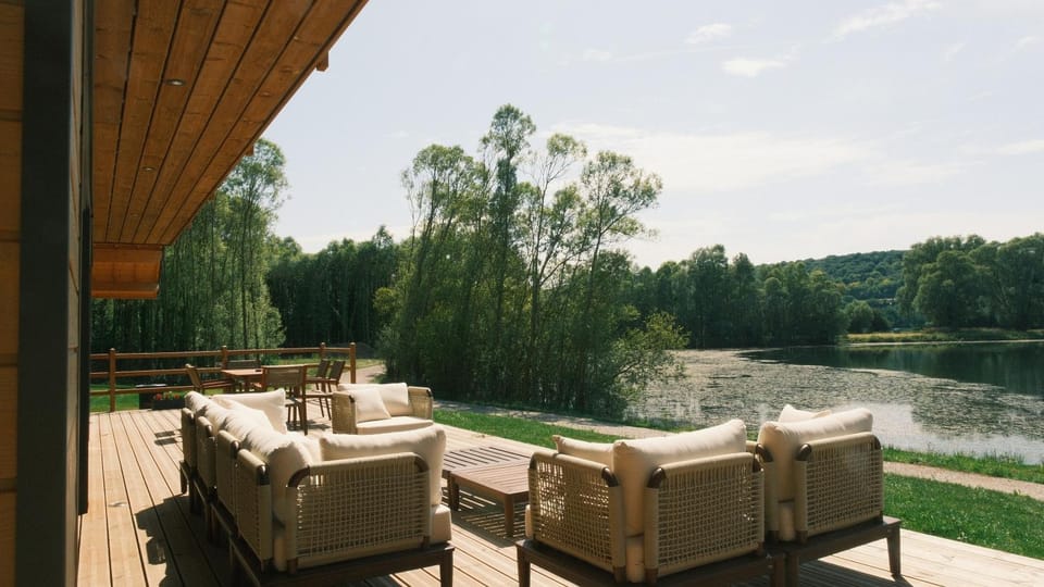 Patio, View (from property/room), Balcony/Terrace, Balcony/Terrace, Living room, Lake view