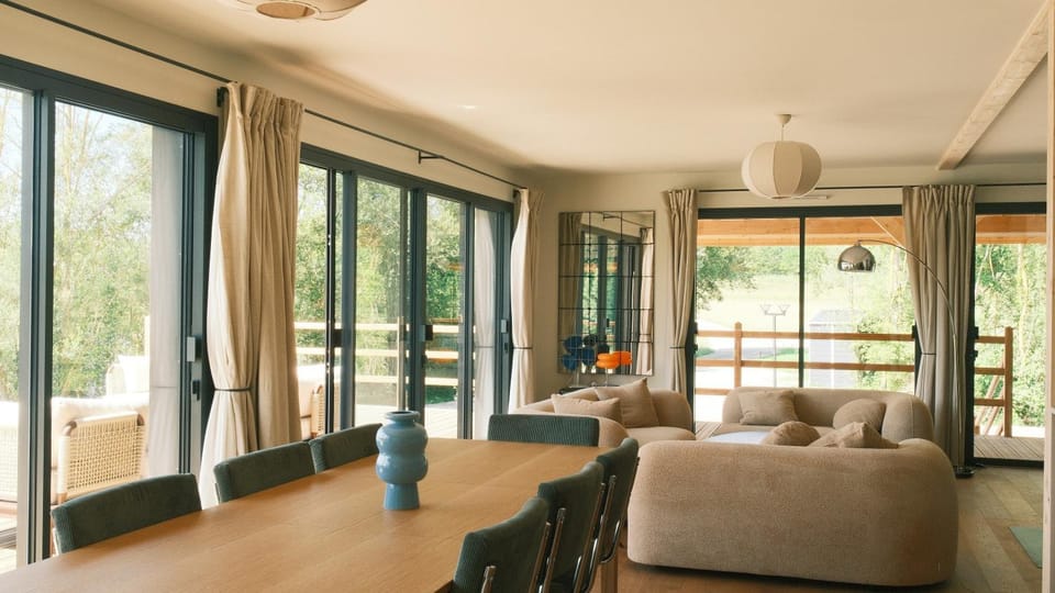 Patio, View (from property/room), Living room, Dining area