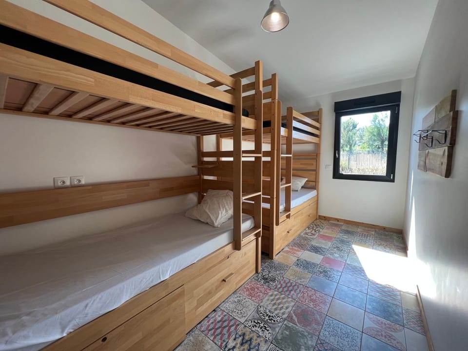 Cheeky Family Surf House Hostel in France