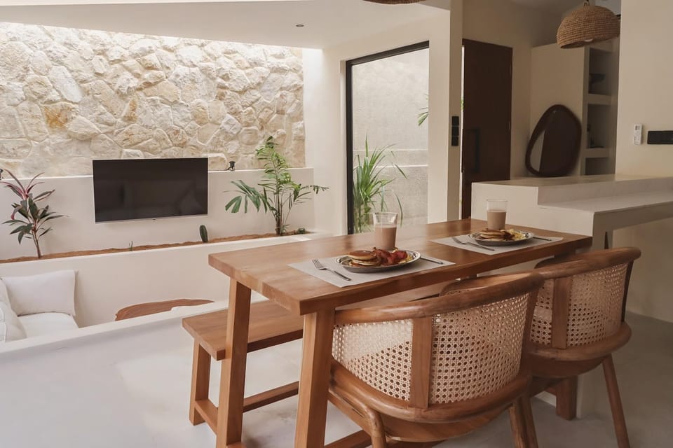 TV and multimedia, Living room, Dining area