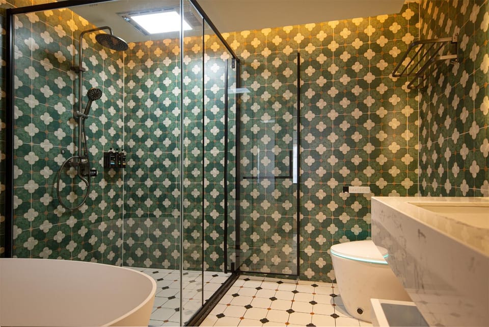 Shower, Toilet, Bathroom