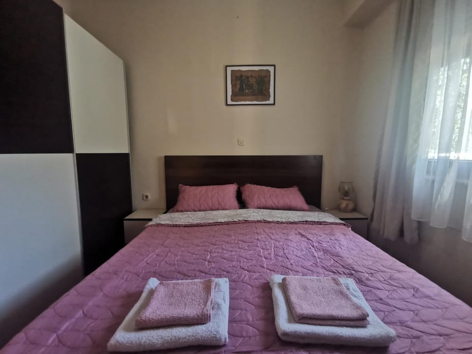 Filip's Cozy Corner Apartment in Ohrid