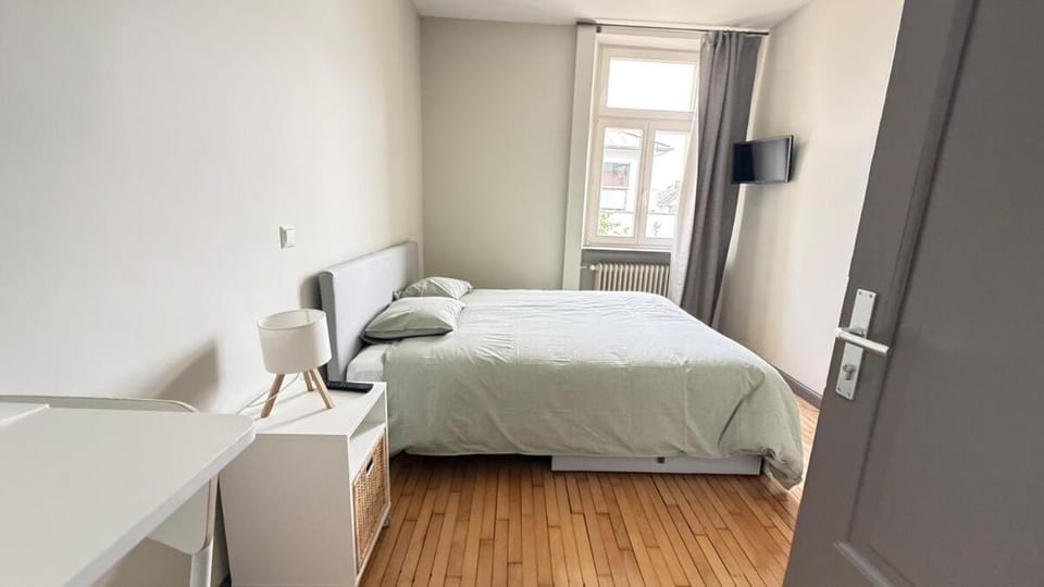 Le Gaston de Belair - Room 002 - 1st floor - Shared Kitchen Apartment in Luxembourg District, Luxembourg