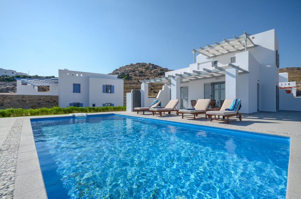 Patio, Facade/entrance, Day, Balcony/Terrace, Swimming pool