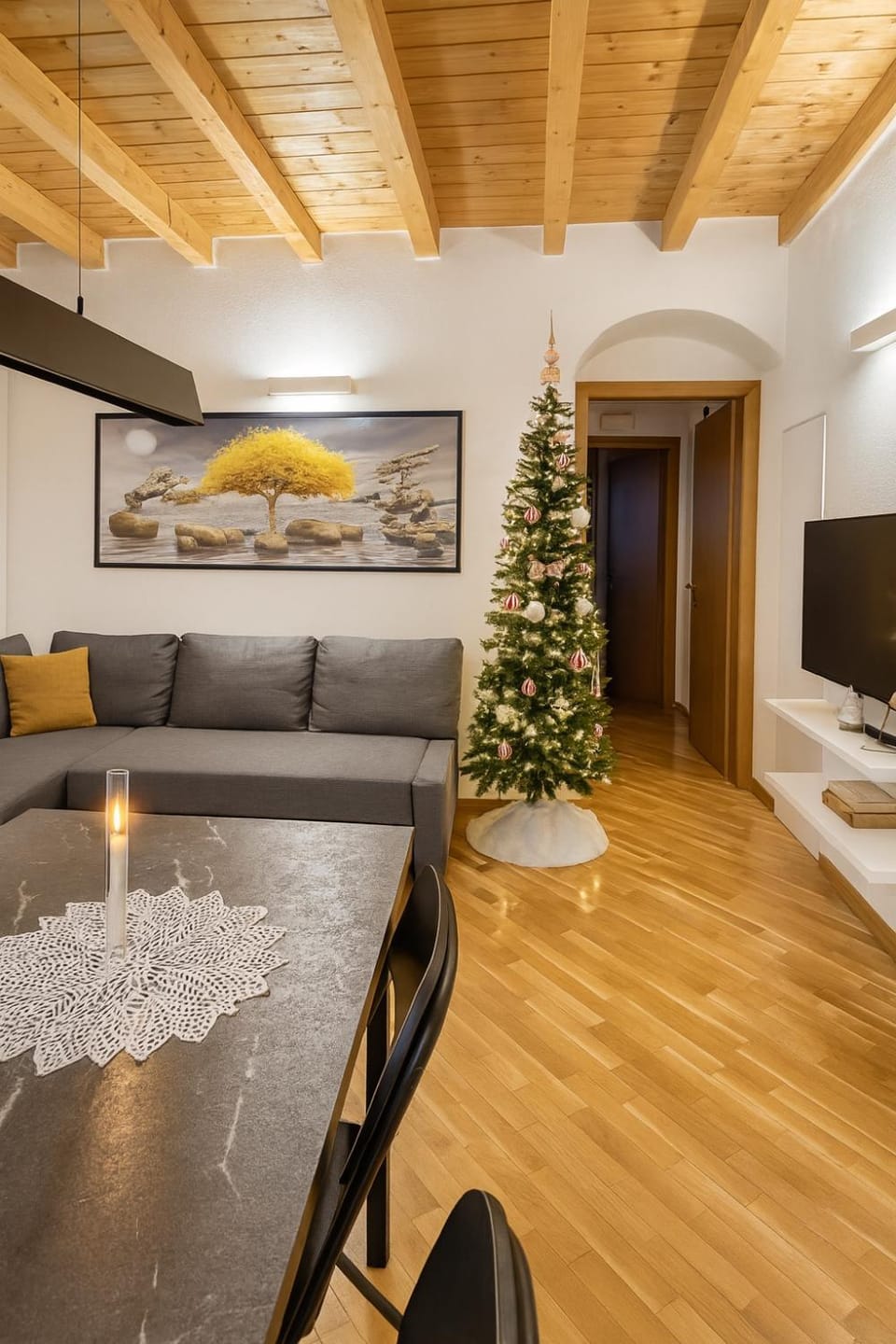 TV and multimedia, Living room, Seating area