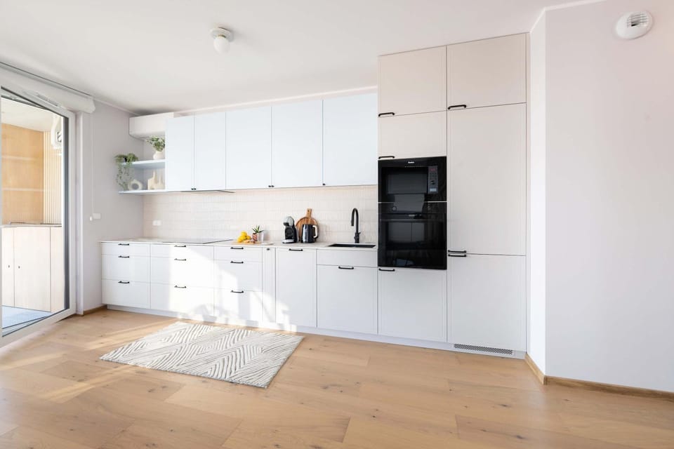 Kitchen or kitchenette, oven, stove