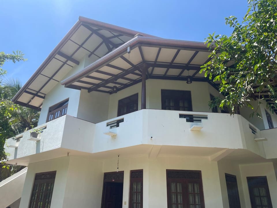 Three Brothers Villa Villa in Mirissa