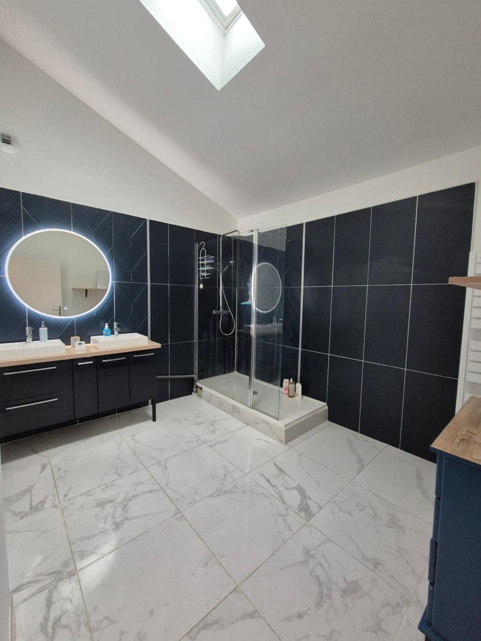 Shower, Bathroom