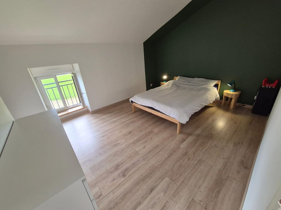 Bed, Bedroom