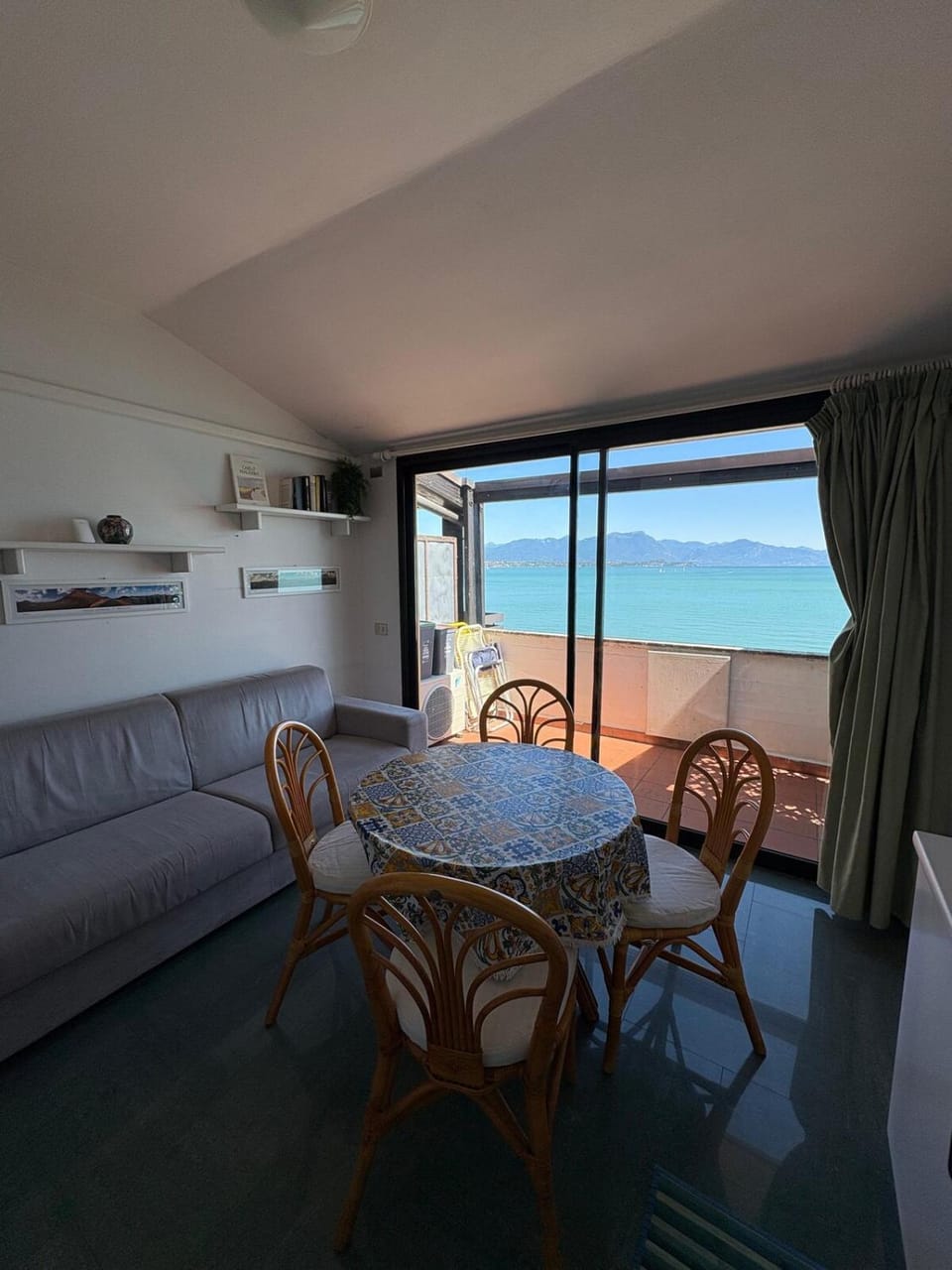 View (from property/room), Balcony/Terrace, Living room, Dining area