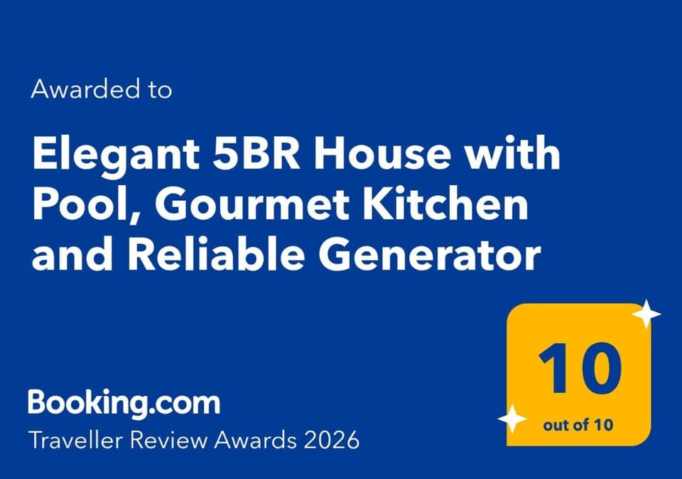 Elegant 5BR House with Pool, Gourmet Kitchen and Reliable Generator House in Johannesburg