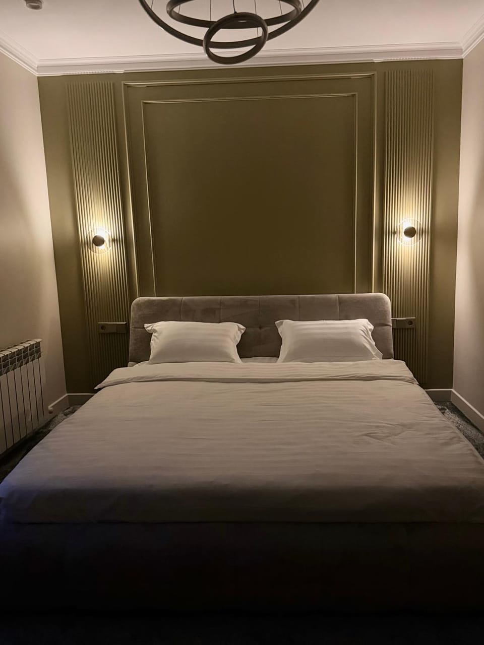 Bedroom, wardrobe, air conditioner