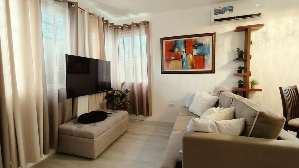 Living room, Decorative detail