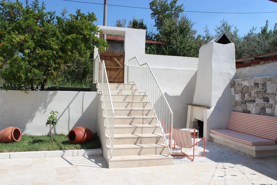 Property building, Day