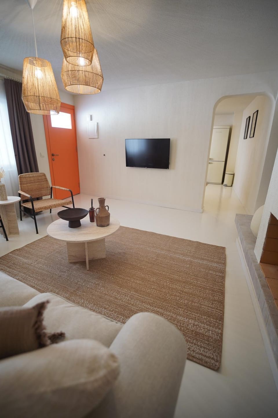 Communal lounge/ TV room, Communal lounge/ TV room, TV and multimedia, Living room, Seating area, Evening entertainment