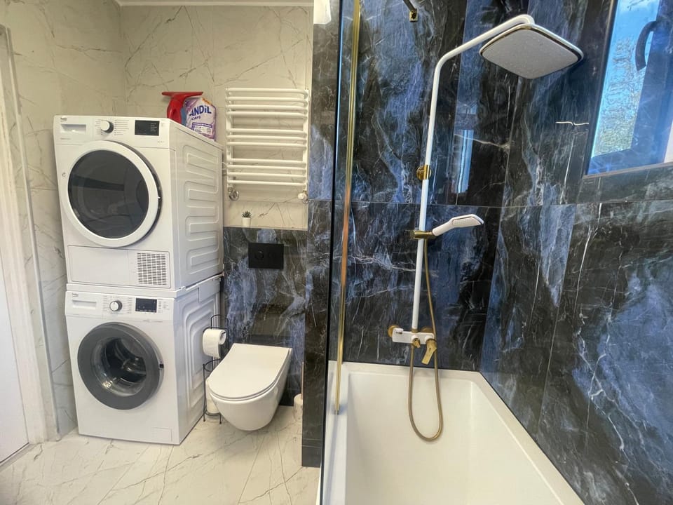 Shower, Toilet, Bathroom, washing machine, dryer