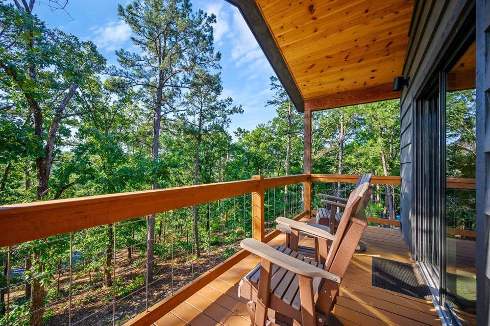 Once Upon A View! Floating Hammock, Hot Tub, Firewood, Views! House in Oklahoma