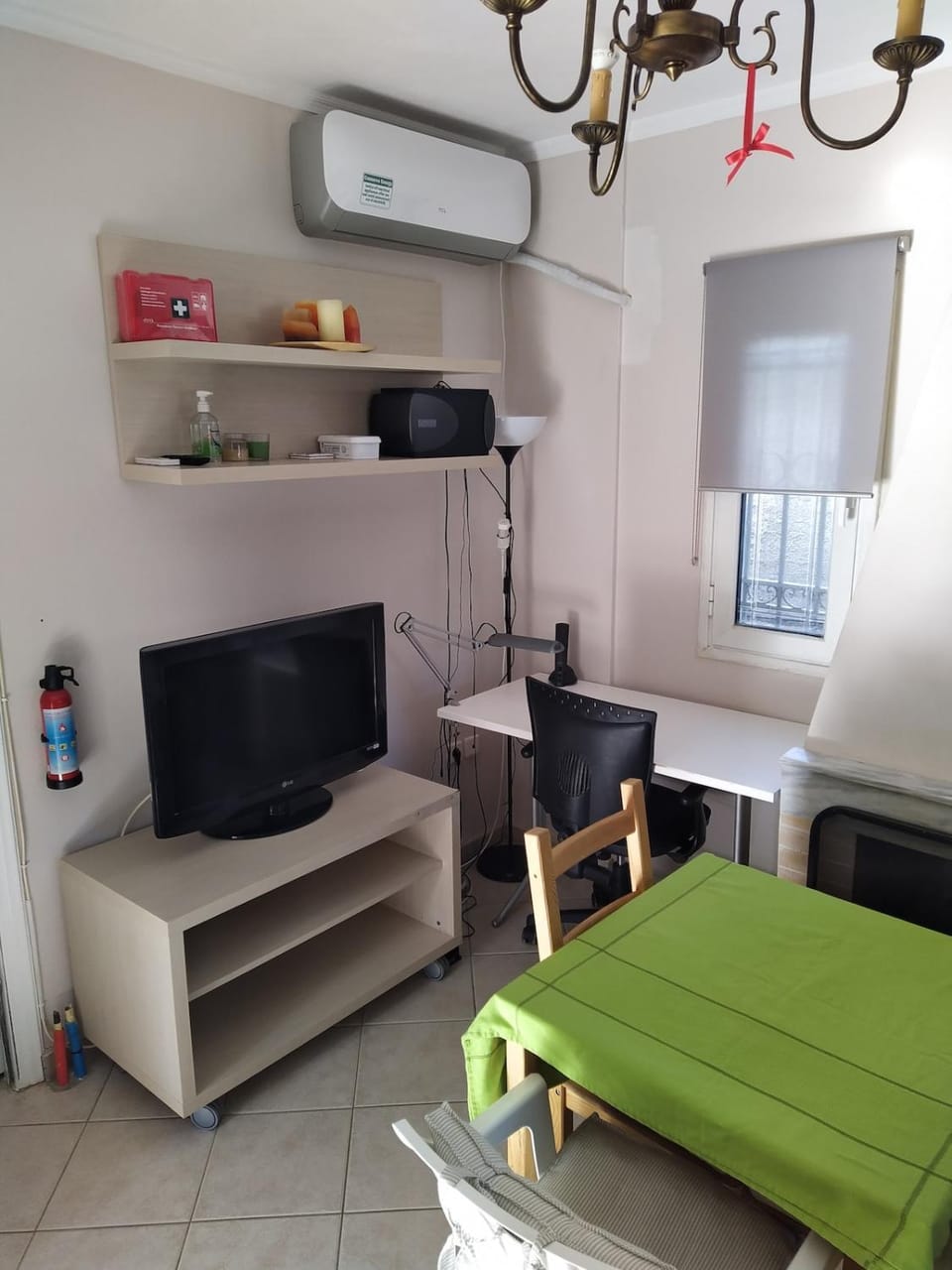 TV and multimedia, Living room, air conditioner