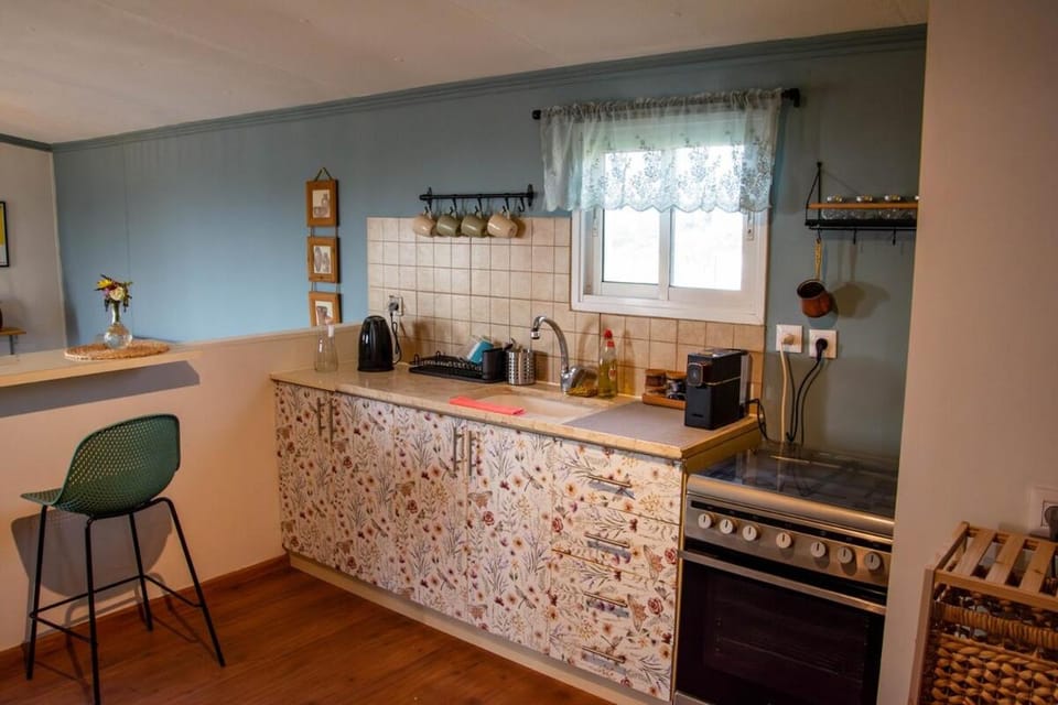 Noa's wooden cabin Cabin in North District