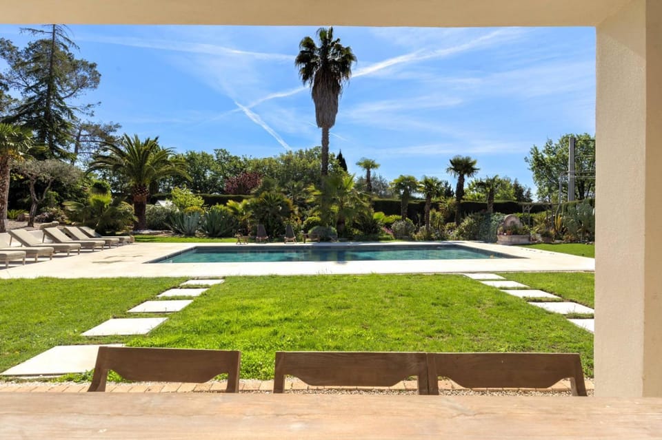 Spring, Day, Natural landscape, Garden, Garden view, Pool view, Swimming pool, sunbed