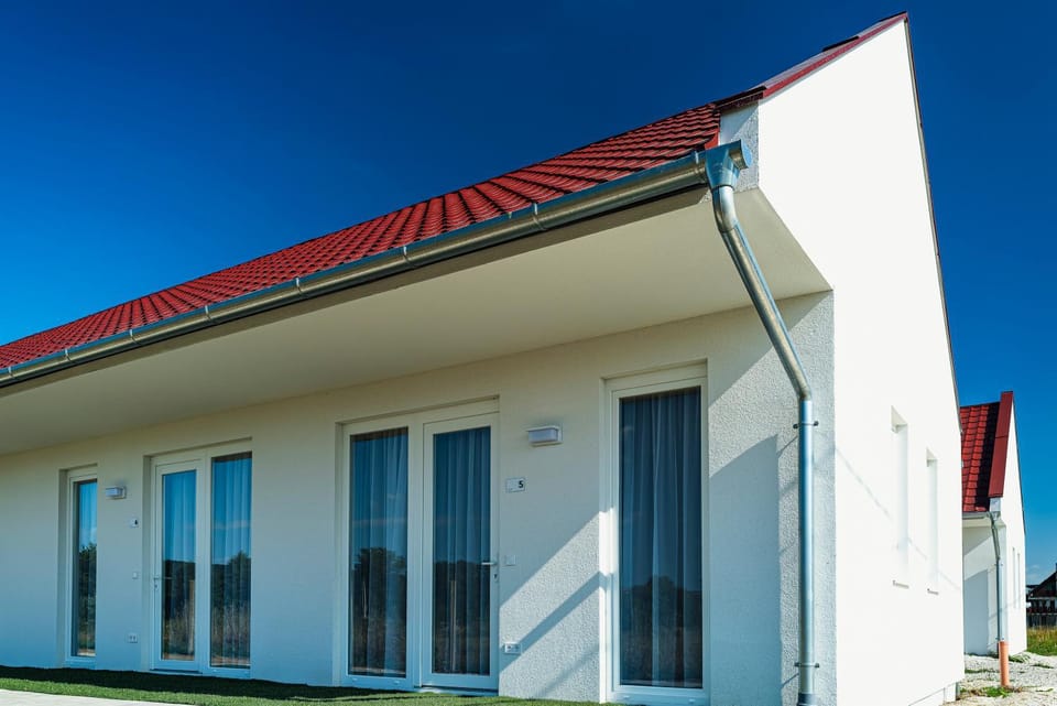 Property building, Day
