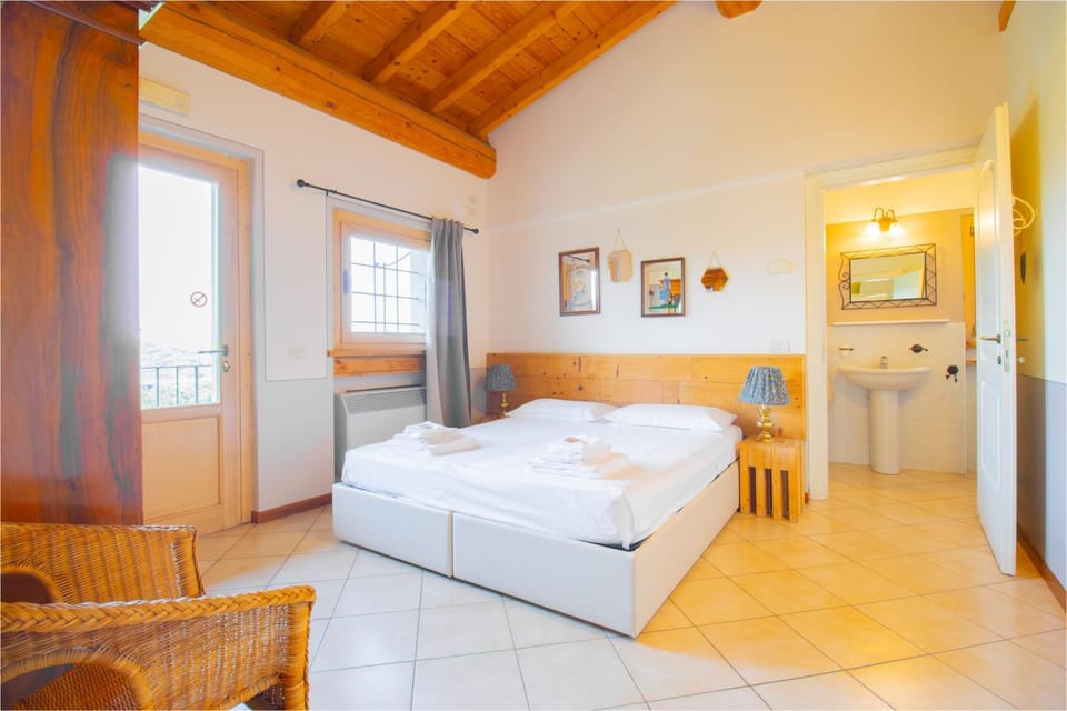 Bathroom, Bedroom