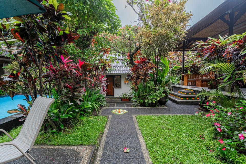 Garden, Swimming pool