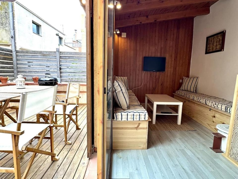 TV and multimedia, View (from property/room), Balcony/Terrace, Living room, Seating area, Dining area