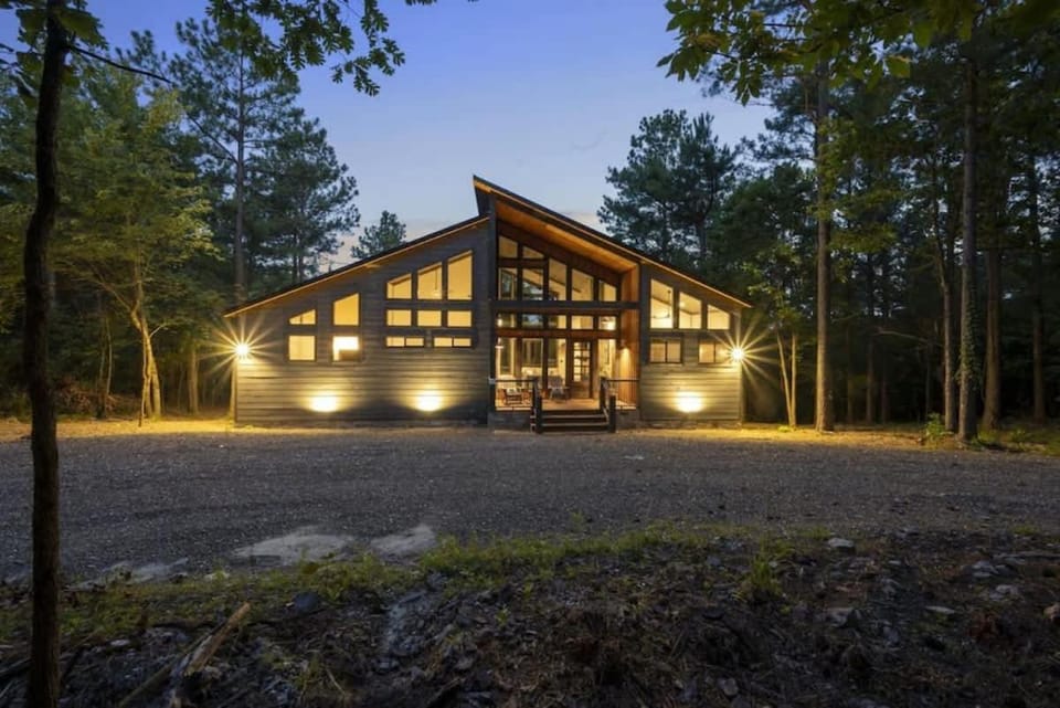 Brookhaven - Hot Tub House in Oklahoma